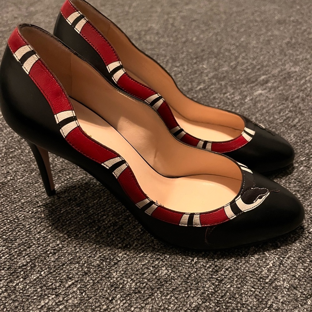 Gucci King Snake Leather Pumps 38/7.5